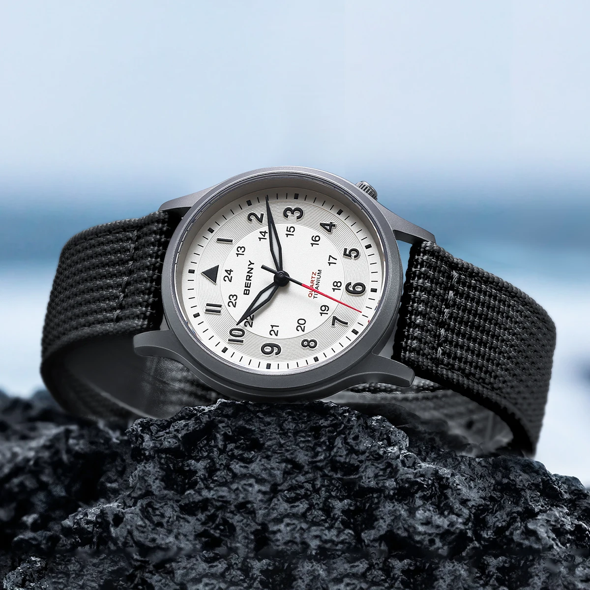 BERNY Titanium Watches for Men - Titanium Sport Watch 评论和价格