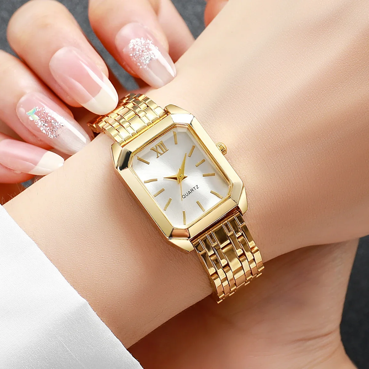 Surprise Blind Box Women Watch - Luxury Watch Strap 评论和价格